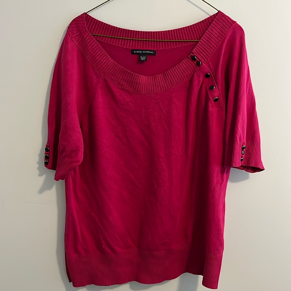 Bright magenta Summer sweater!